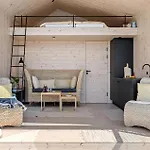 1 Bedroom Amazing In C Apartament *