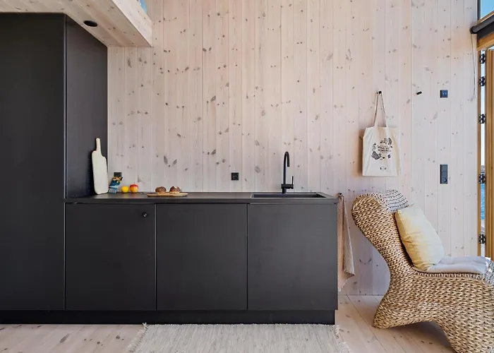 1 Bedroom Amazing In C